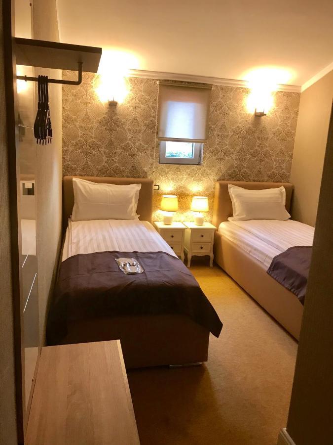 Vila 18 Hotel Boutique Bucarest Esterno foto