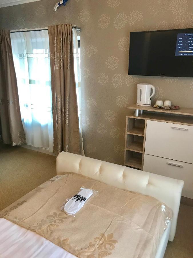 Vila 18 Hotel Boutique Bucarest Esterno foto