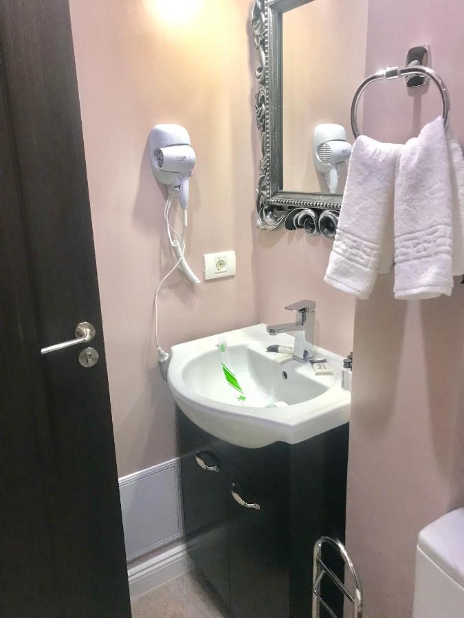 Vila 18 Hotel Boutique Bucarest Esterno foto